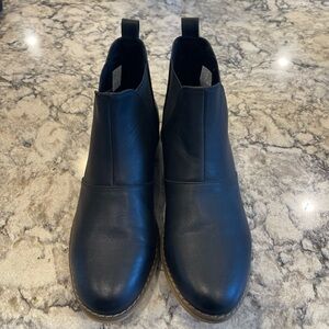 Rocket Dog Maylon Womens Chelsea Bootie Sz 8.5 Black Faux Leather Ankle Boots